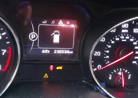 2017 Kia Sedona Lx из США, поврежденный, VIN KNDMB5C15H6266653